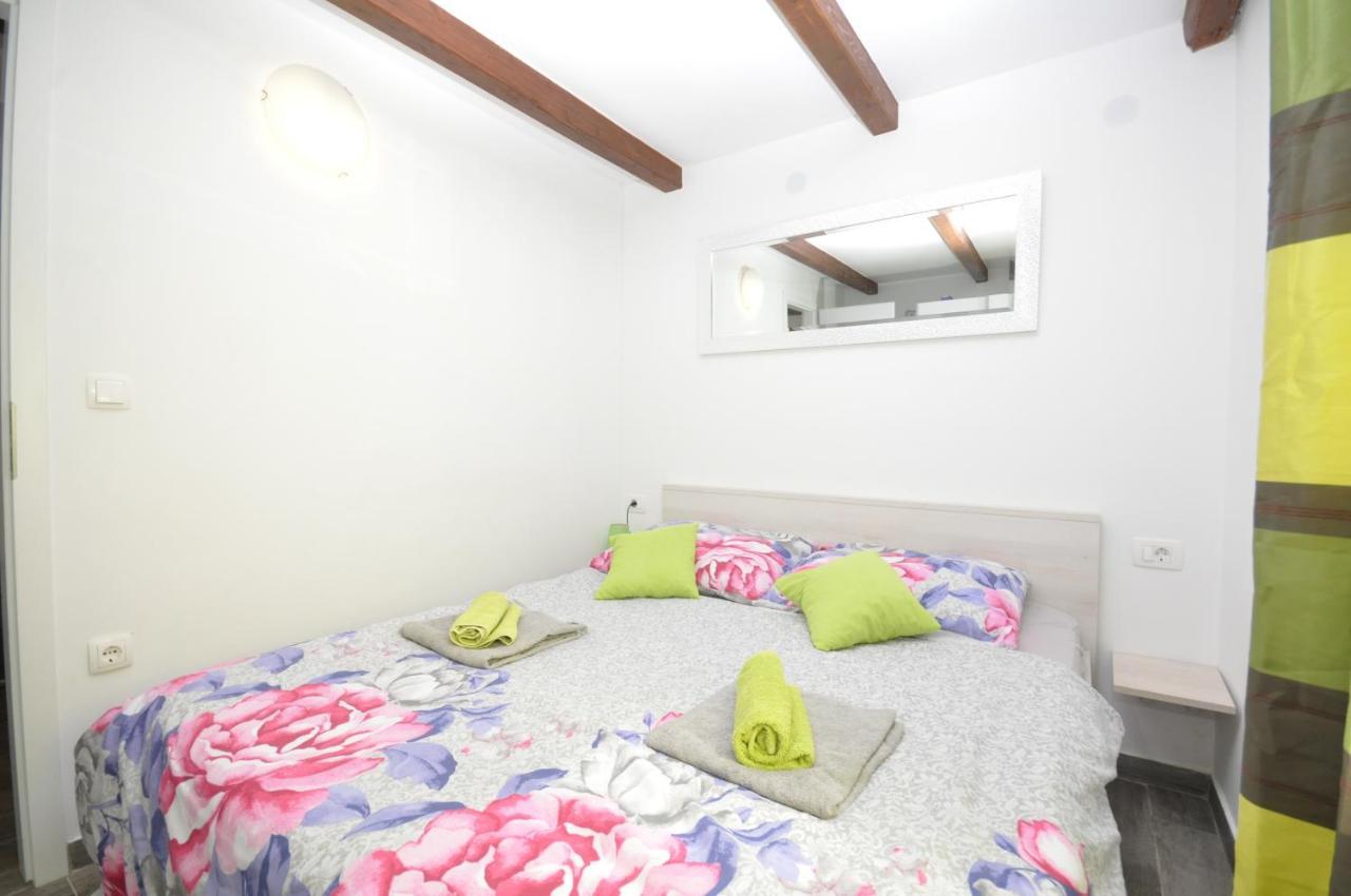 New Lux Apartman Kala Poreč Kültér fotó